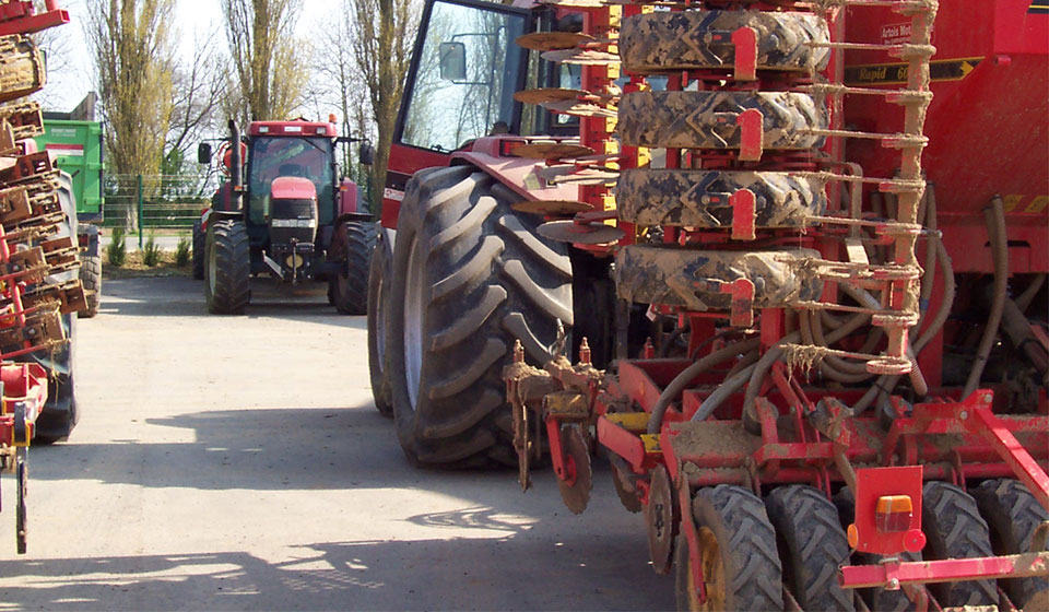 Firestone Maxi Traction Tyres