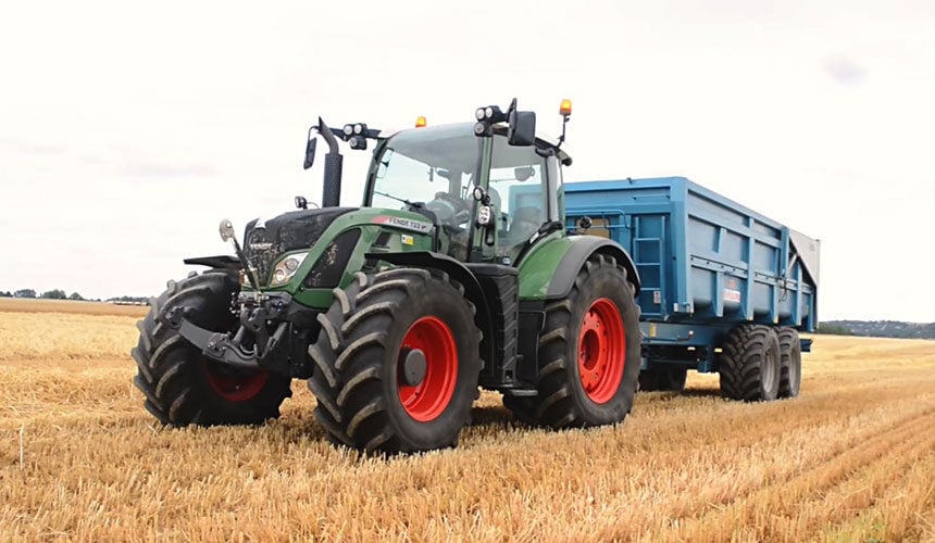Maxi Traction IF agricultural tyre: ideal for tyre renewal