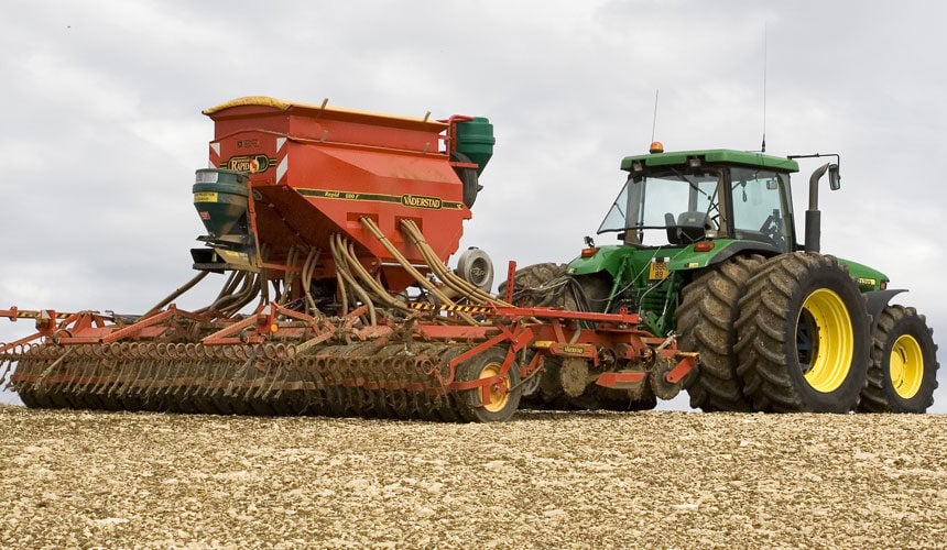 Using appropriate tyres allows you to work with wider, heavier implements