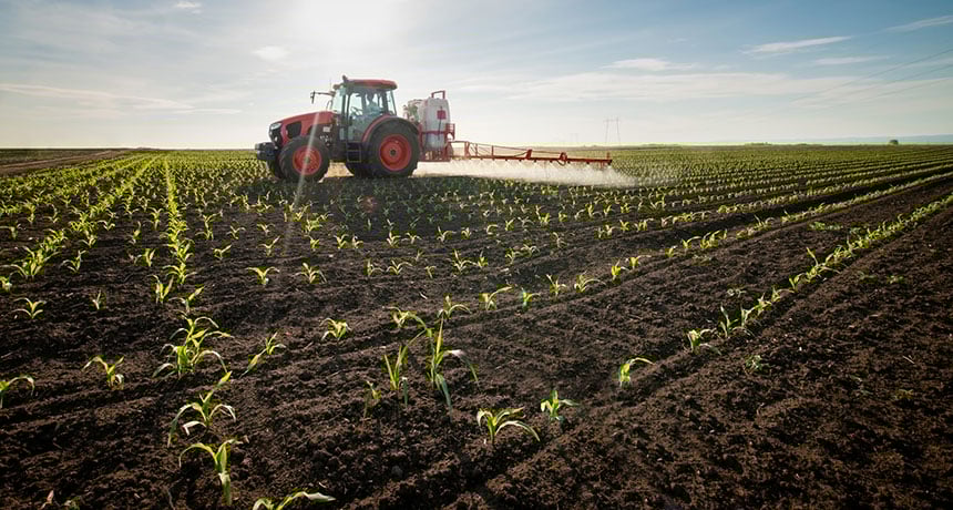 constraints for the tyres of a mounted sprayer