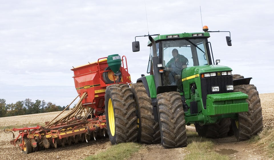 Which agricultural tyre lets you do more with the same tyre size?