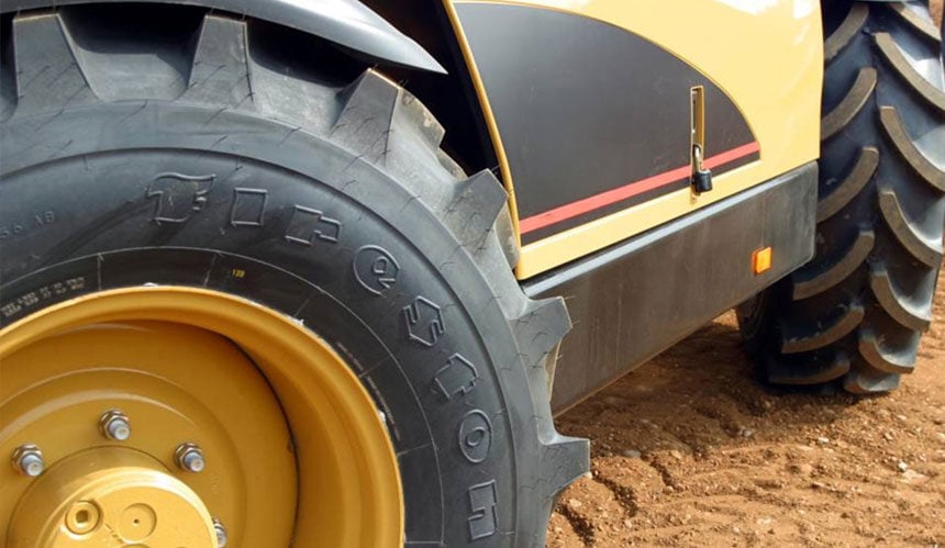 Very good traction capacity for FIRESTONE’s R8000 Utility tyre